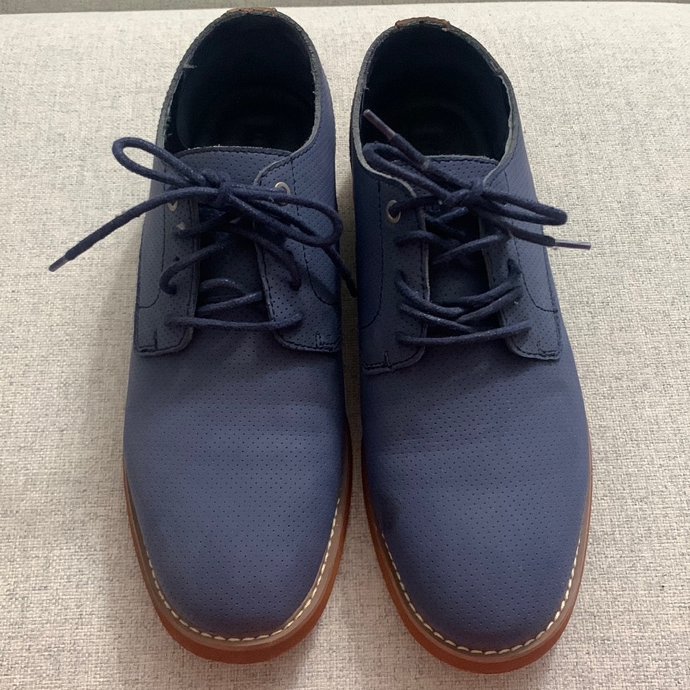 Tommy Hilfiger Size 10.5 Dusty Blue Perforated Leather Shoes